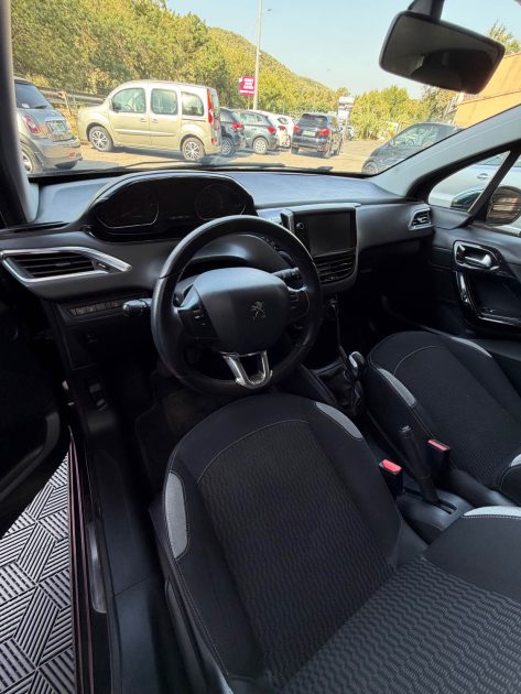 Peugeot 208 1.2 VTi – Garantie 12 mois – Échange reprise possible