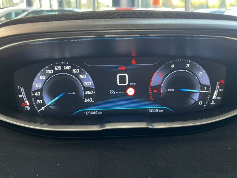 🚗 PEUGEOT 5008 1.6 BLUEHDI 120ch ⚙️ 🪑 Semi-cuir 📡 Radars de recul ❄️ Climatisation