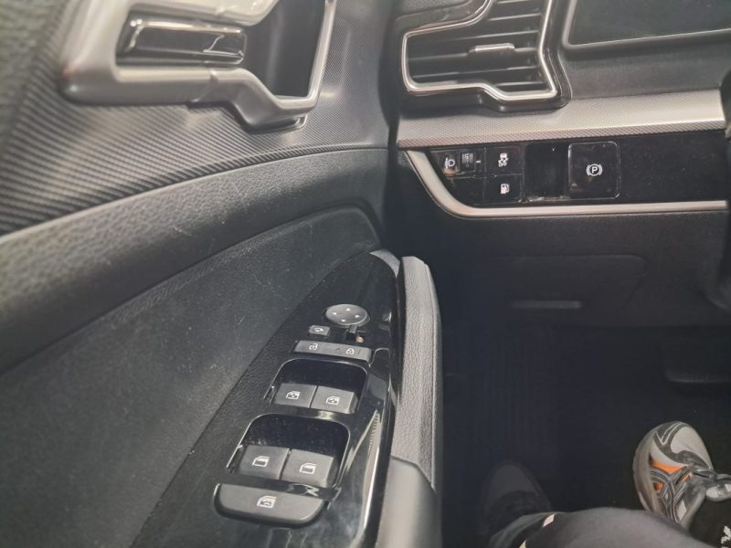 KIA SPORTAGE 1.6 HYBRIDE ESSENCE PHEV 265cv 4WD ACTIVE BUSINESS/1 ERE MAIN/TVA RECUPERABLE