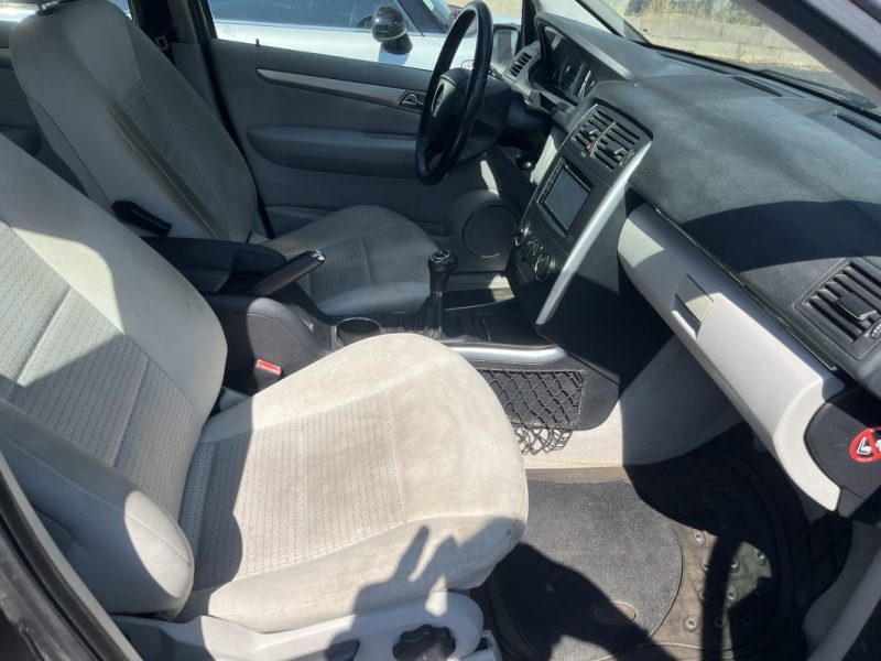 MERCEDES B180D  2011