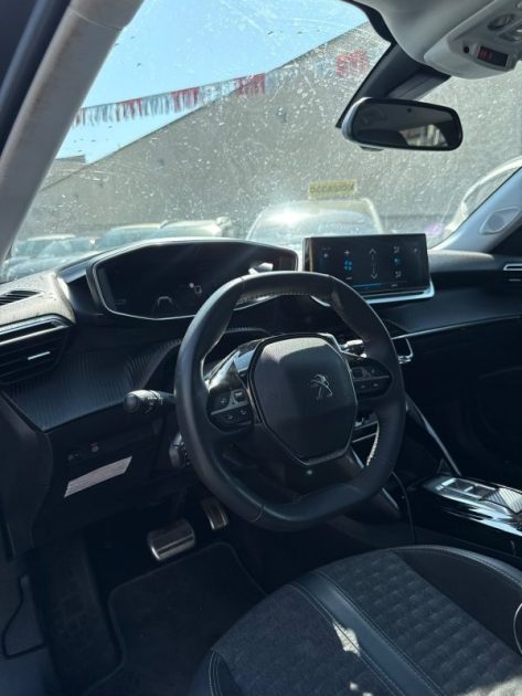 PEUGEOT 2008 II 1.2 PURE TECH 130 ACTIVE EAT 2022 Trés Bon Etat 