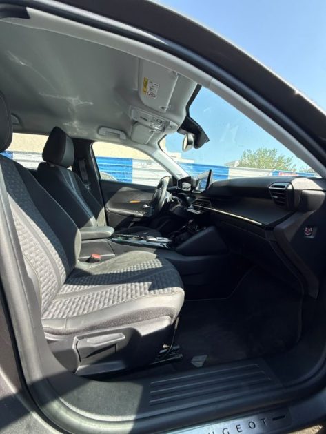 PEUGEOT 2008 II 1.2 PURE TECH 130 ACTIVE EAT 2022 Trés Bon Etat 
