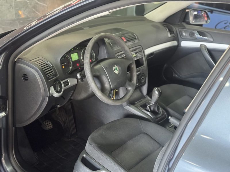 SKODA OCTAVIAII COMBI 1.9 TDI 105 ELEGANCE 2005