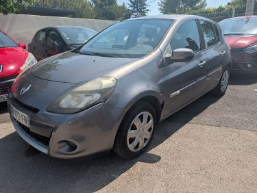 RENAULT CLIO III PHASE 2 AUTHENTIQUE 1.2 16V 75CH TOMTOM  EXCELLENT ETAT GARANTIE 12 MOIS