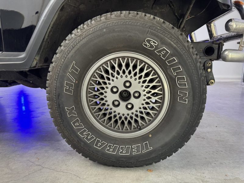 JEEP WRANGLER YN95 - BVM5 - 4.0I 182Ch - VEHICULE DE COLLECTION - GARANTIE 12 MOIS