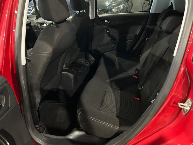 PEUGEOT 208 1.6 E-HDI 92CH 