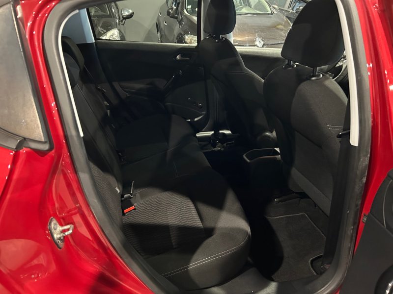 PEUGEOT 208 1.6 E-HDI 92CH 