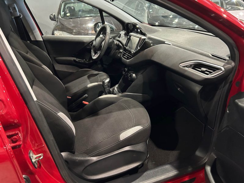 PEUGEOT 208 1.6 E-HDI 92CH 