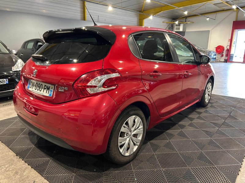 PEUGEOT 208 1.6 E-HDI 92CH 