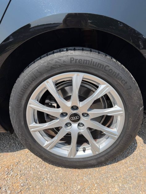 AUDI A4 BUSINESS LINE 2022