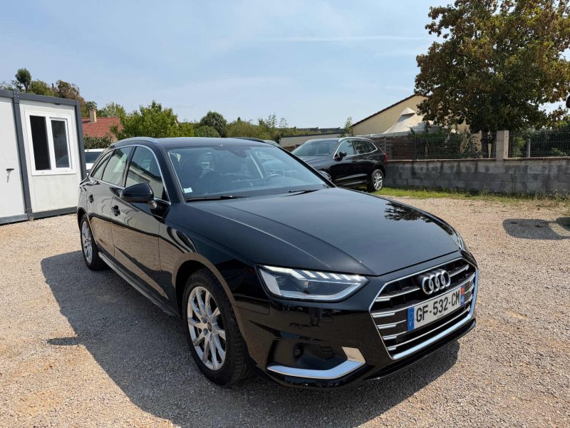 AUDI A4 BUSINESS LINE 2022