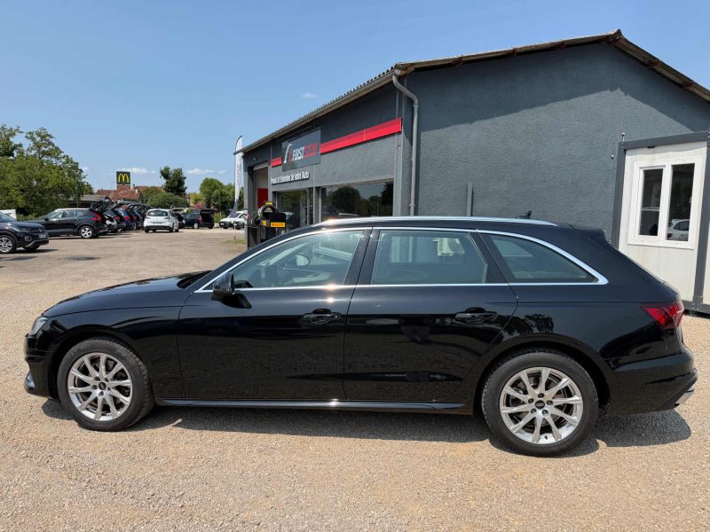 AUDI A4 BUSINESS LINE 2022