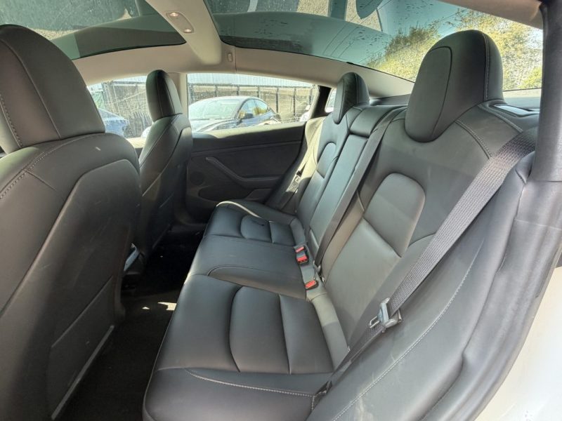 TESLA MODEL 3 STANDARD PLUS RWD 2022 ATTELAGE