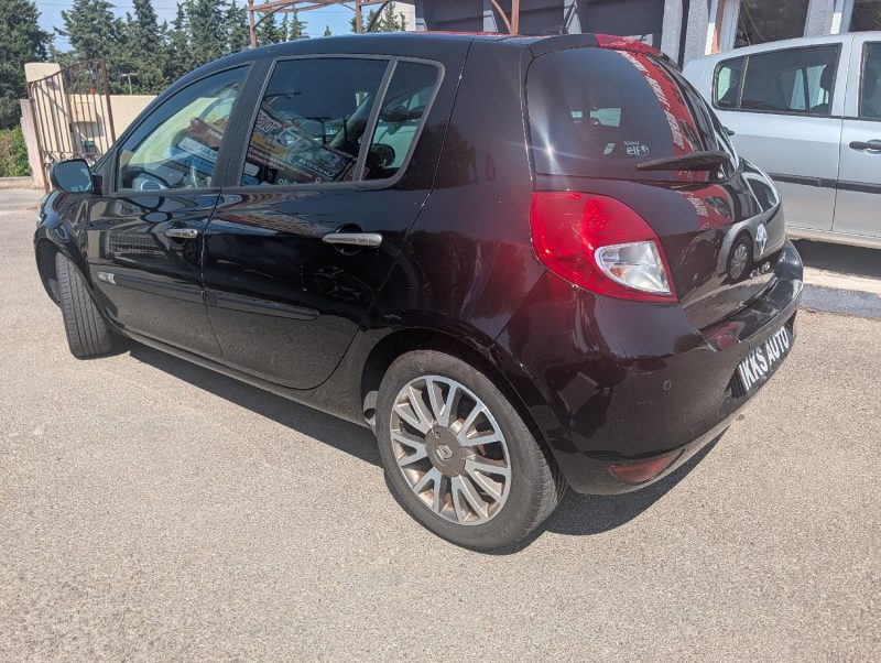 RENAULT CLIO III PHASE 2 1.5DCI 105CH INITIALE PARIS CARTE MAIN LIBRE/GPS GARANTIE 12 MOIS