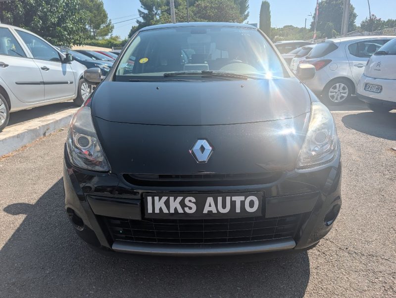 RENAULT CLIO III PHASE 2 1.5DCI 105CH INITIALE PARIS CARTE MAIN LIBRE/GPS GARANTIE 12 MOIS