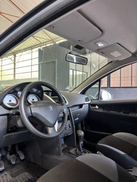 Peugeot 207 1.4 hdi PACK CLIM DISTRIBUTION NEUF