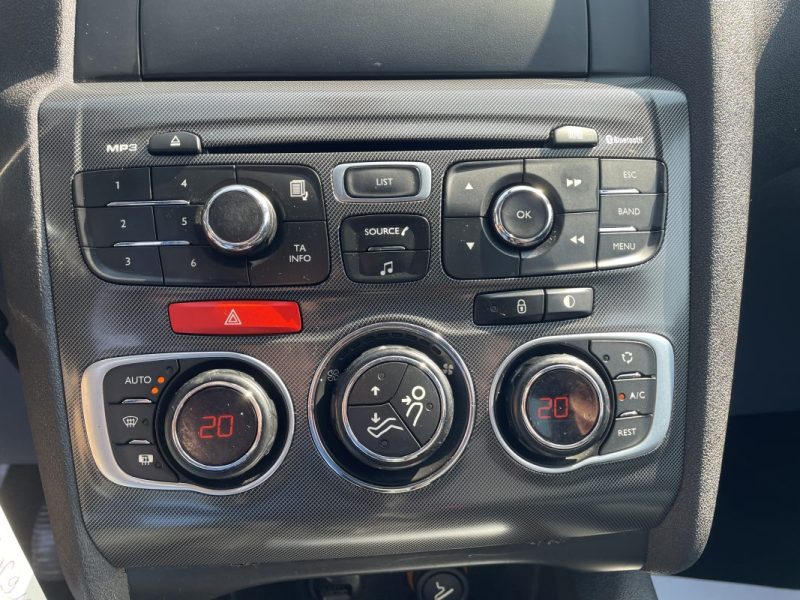 CITROEN C4 1.6 HDI 110 EXCLUSIVE + 2012