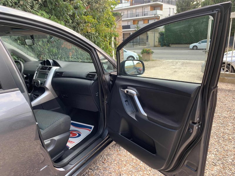 TOYOTA VERSO 126 D-4D ACTIVE 2012
