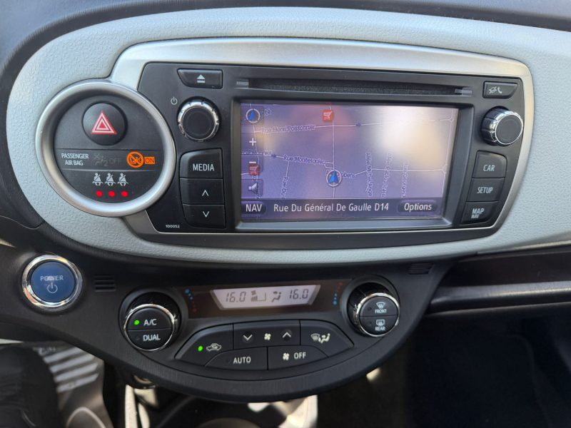 TOYOTA YARIS III HYBRID 1.5 vvt-i 100cv DYNAMIC - CAMERA/BLUETOOTH/LED