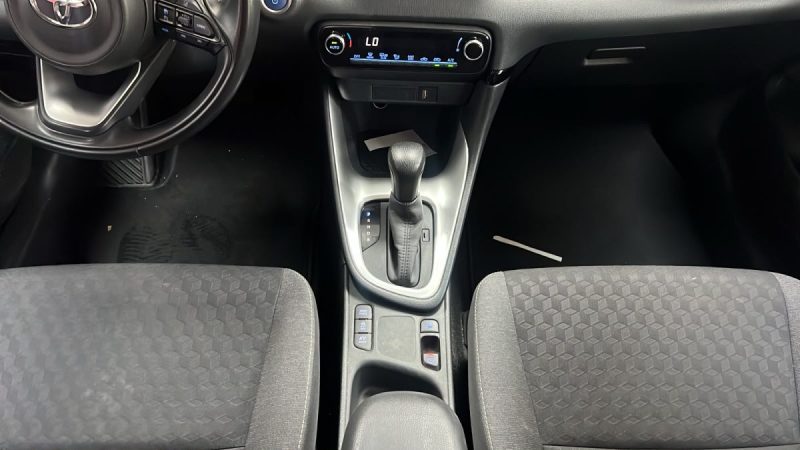TOYOTA YARIS 4 DYNAMIC BUSINESS 116cv HYBRIDE/1 ERE MAIN/TVA RECUPERABLE