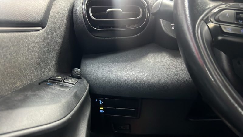 TOYOTA YARIS 4 DYNAMIC BUSINESS 116cv HYBRIDE/1 ERE MAIN/TVA RECUPERABLE