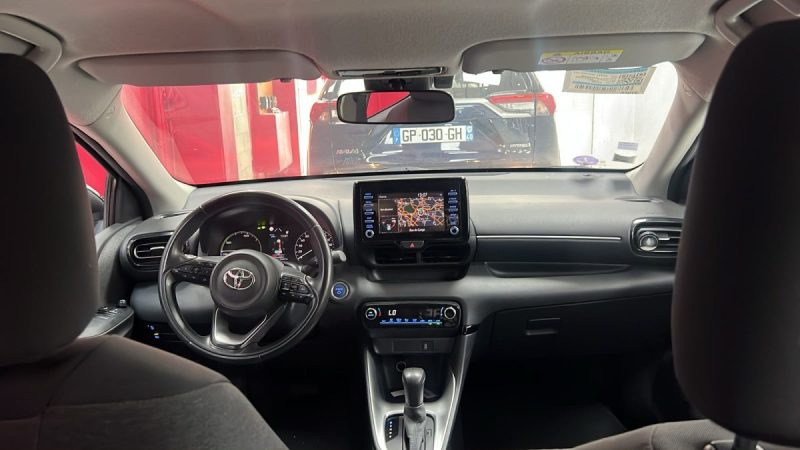 TOYOTA YARIS 4 DYNAMIC BUSINESS 116cv HYBRIDE/1 ERE MAIN/TVA RECUPERABLE