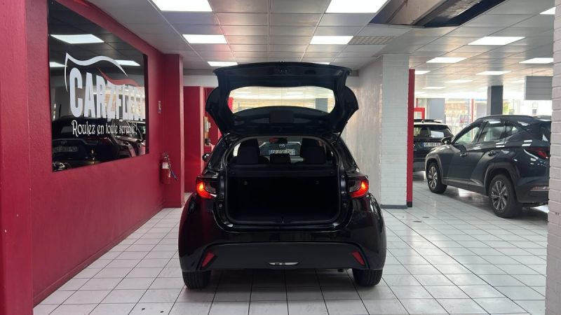 TOYOTA YARIS 4 DYNAMIC BUSINESS 116cv HYBRIDE/1 ERE MAIN/TVA RECUPERABLE