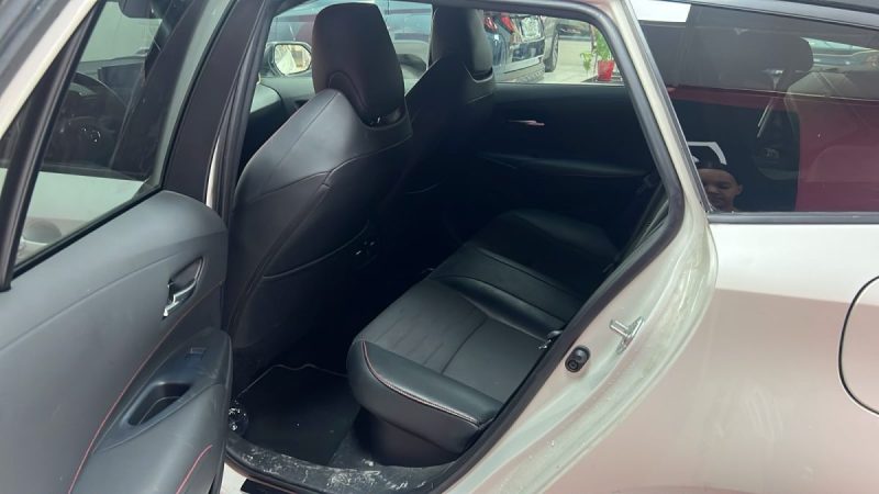 TOYOTA COROLLA TOURING SPORTS HYBRIDE 2.0 COLLECTION 184cv/1 ERE MAIN/TVA RECUPERABLE