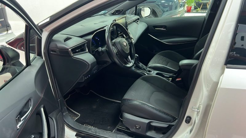 TOYOTA COROLLA TOURING SPORTS HYBRIDE 2.0 COLLECTION 184cv/1 ERE MAIN/TVA RECUPERABLE