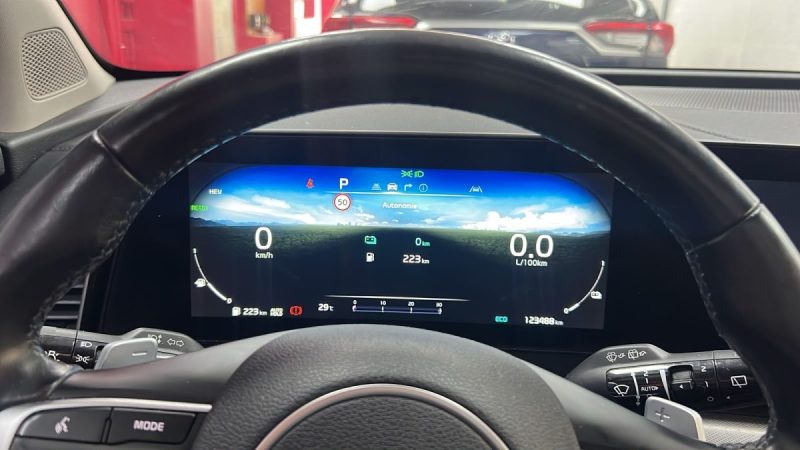 KIA SPORTAGE 1.6 HYBRIDE PHEV 265cv 4WD DESIGN + TOIT PANORAMIQUE/1 ERE MAIN/TVA RECUPERABLE