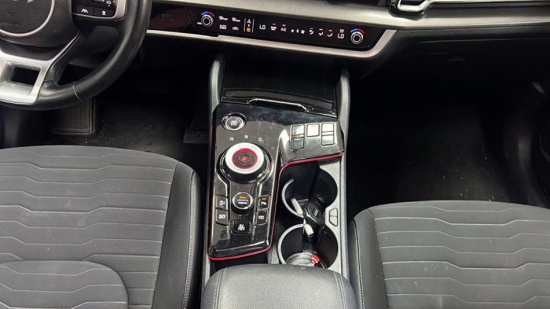 KIA SPORTAGE 1.6 HYBRIDE PHEV 265cv 4WD DESIGN + TOIT PANORAMIQUE/1 ERE MAIN/TVA RECUPERABLE