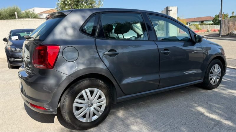 VOLKSWAGEN POLO 1.0 60 TRENDLINE 2016