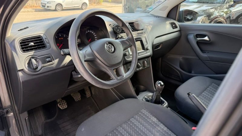 VOLKSWAGEN POLO 1.0 60 TRENDLINE 2016