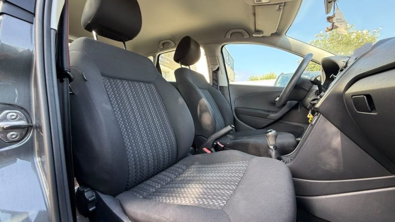 VOLKSWAGEN POLO 1.0 60 TRENDLINE 2016