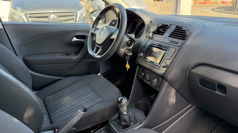 VOLKSWAGEN POLO 1.0 60 TRENDLINE 2016