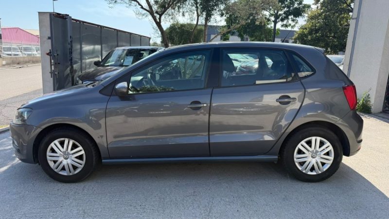 VOLKSWAGEN POLO 1.0 60 TRENDLINE 2016