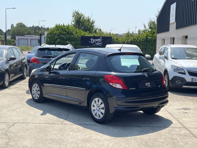 PEUGEOT 207 1.4 VTI - 16V / Garantie 3/12 Mois