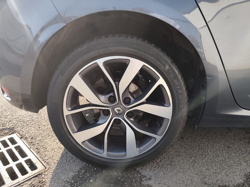 RENAULT MEGANE IV TCE 130 INTENS EDC 2017