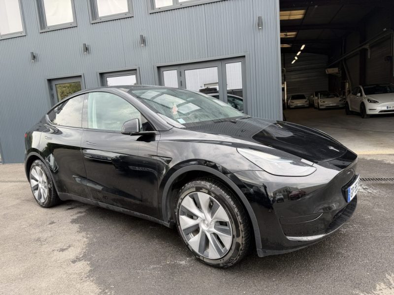 TESLA MODEL Y STANDARD RWD 2023