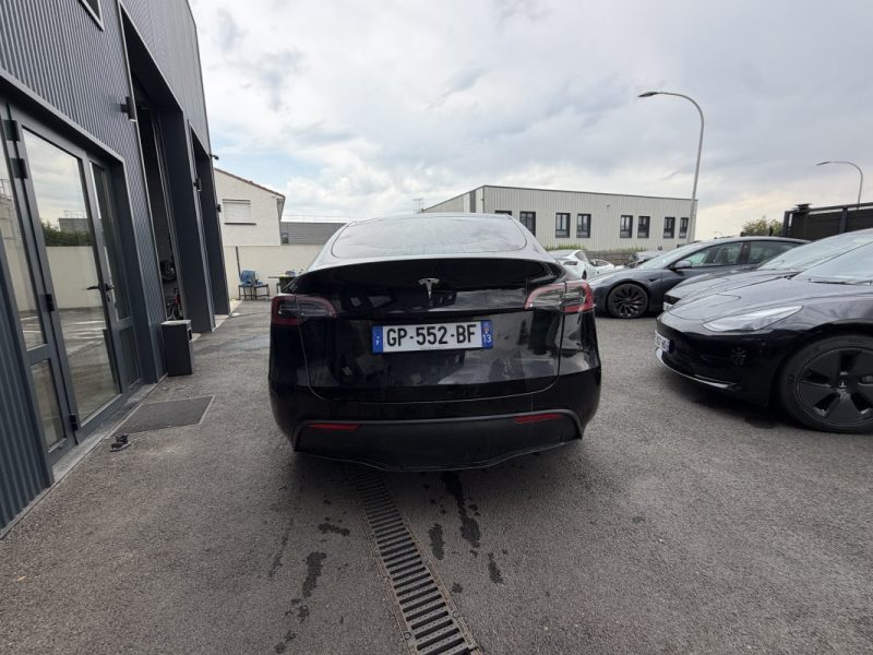 TESLA MODEL Y STANDARD RWD 2023