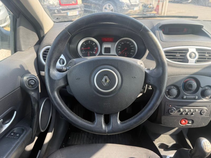 Renautl Clio 3 1.5 Dci 70 Ch Garantie 