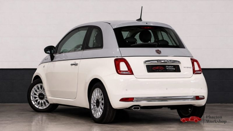 FIAT 500 1.0 HYBRID 70 DOLCEVITA SPIAGGINA – 32 900 KM – CARPLAY – TOIT PANORAMIQUE – BICOLORE