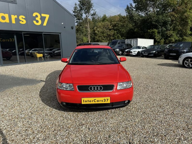 AUDI A3 1.9 TDI 130 ch Ambition BV6 1ER Main