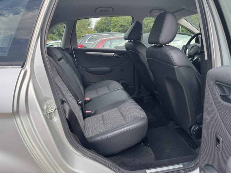 MERCEDES CLASSE B B180 CDI 109 ch PACK DESIGN 1ER MAIN 2011