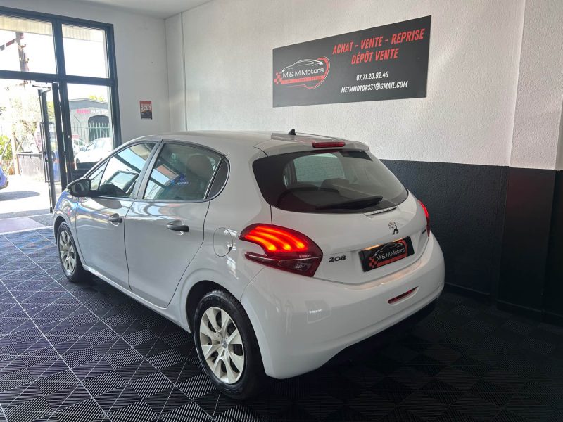 PEUGEOT 208 1.6 HDi 75 ACTIVE