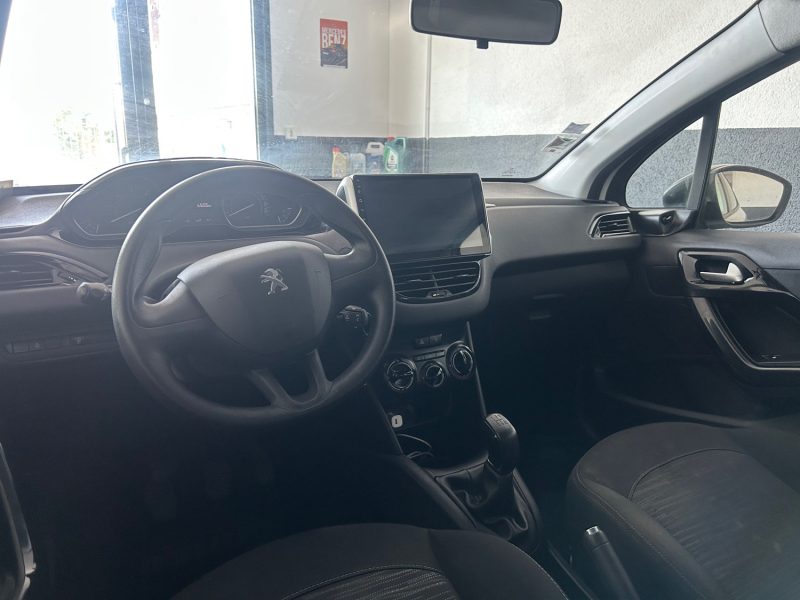 PEUGEOT 208 1.6 HDi 75 ACTIVE