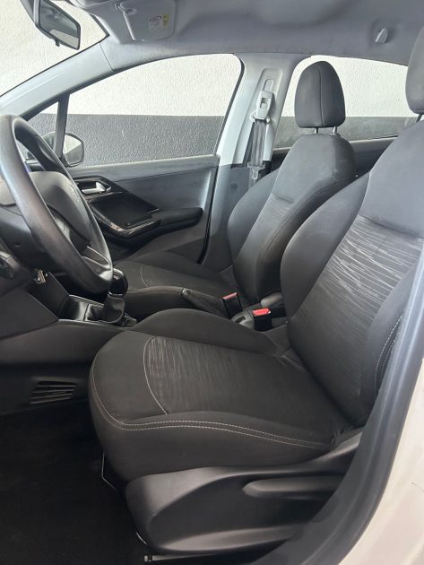 PEUGEOT 208 1.6 HDi 75 ACTIVE