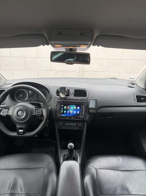 Volkswagen Polo 1.2 TDI 75ch Rline ( Sièges cuir chauffant / Crochet d'attelage / Carplay )  