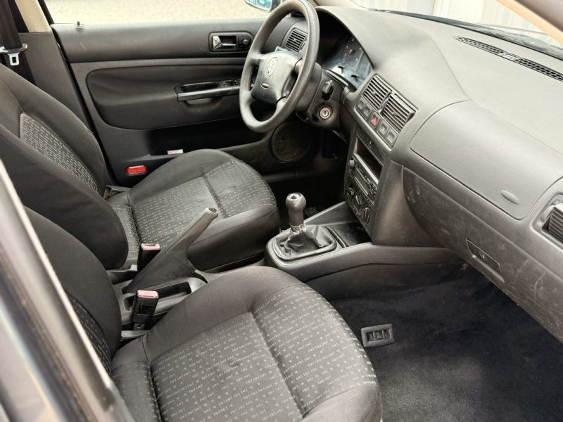 VOLKSWAGEN GOLF IV 1.9 TDI 110CV  2001 225 000KM