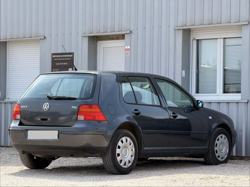 VOLKSWAGEN GOLF IV 1.9 TDI 110CV  2001 225 000KM
